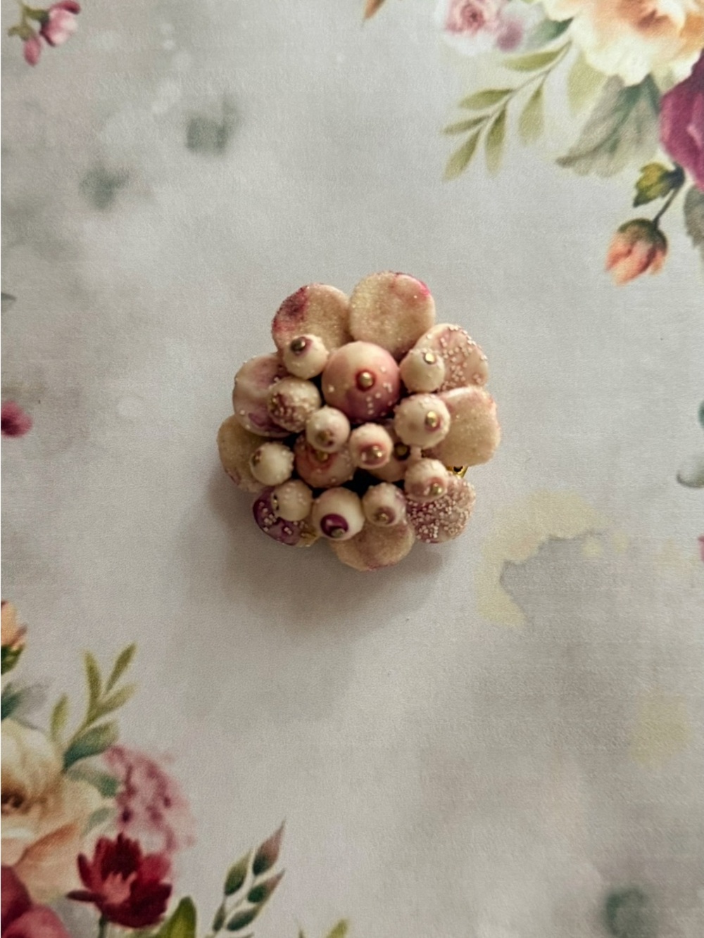 Vintage Floral Cluster Brooch in Pink and Cream